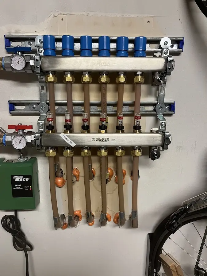 Plumber performing Gas Leak Detection at a residential property in Union Hill-Novelty Hill